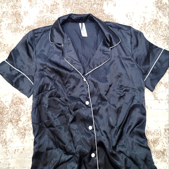 ☘️ 3/$18 Fashion Nova Silky Pajama Dress - Picture 2 of 5